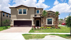 Special Rate Spacious Home with Private Pool!